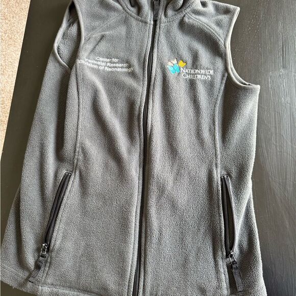 Gray Nationwide Children’s Hospital Fleece Vest - Picture 1 of 4